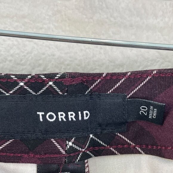 Torrid Womens Plus 20 Berry Plaid Ponte Stretch Ankle Pant Grunge Punk Goth - Picture 7 of 13